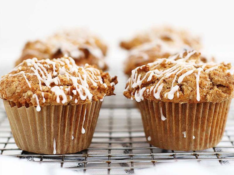 Apple Crumb Muffins