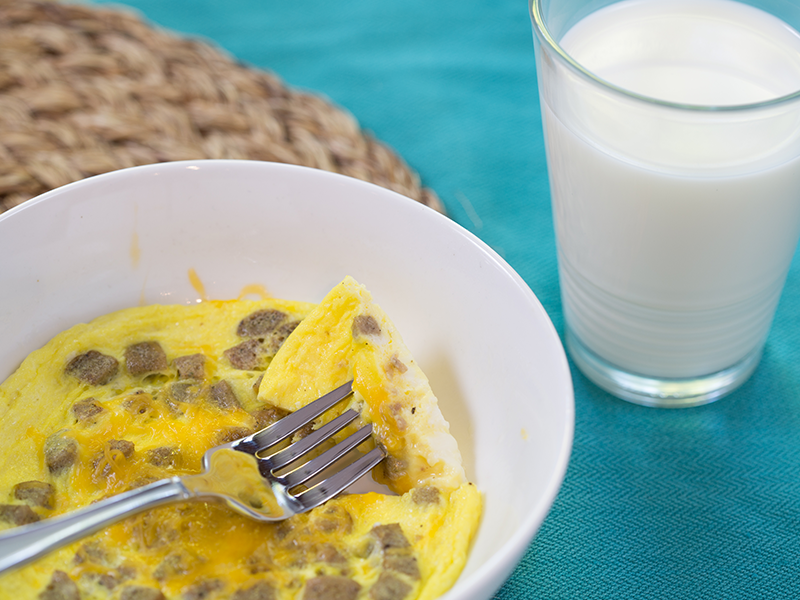 Egg, Sausage and Cheddar Breakfast Bowl